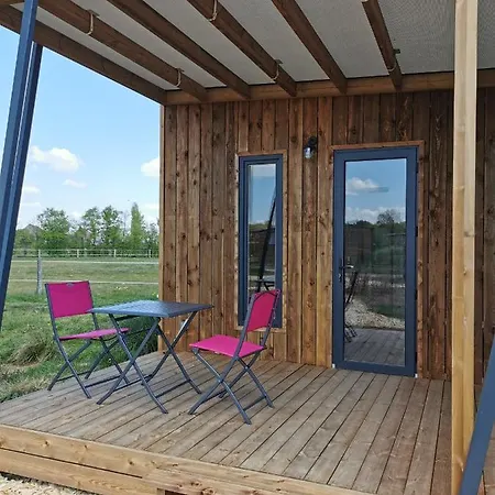 Le Village De Cottages - Le Pole Du Cheval Et De L'Ane Lignières Exterior foto